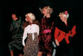 Jo & Daphne join girls